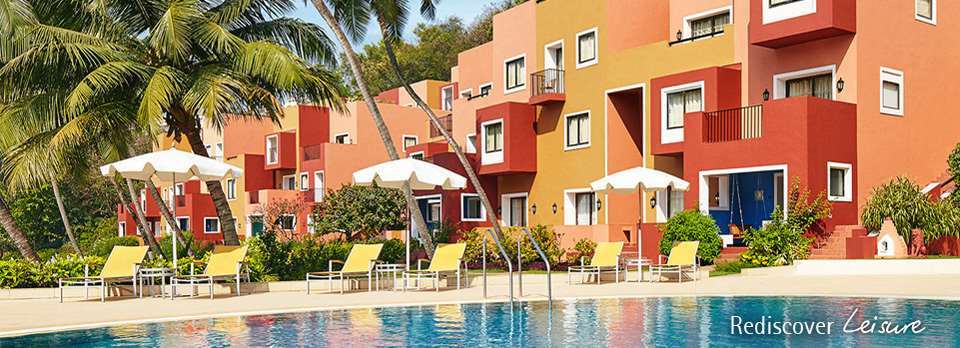 Cidade De Goa - IHCL SeleQtions Santa Cruz Buitenkant foto The swimming pool at the Iberostar Grand Hotel Bávaro